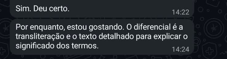 Mensagem de um leitor elogiando a transliteração e as explicações detalhadas dos termos no Bíblia Raízes.